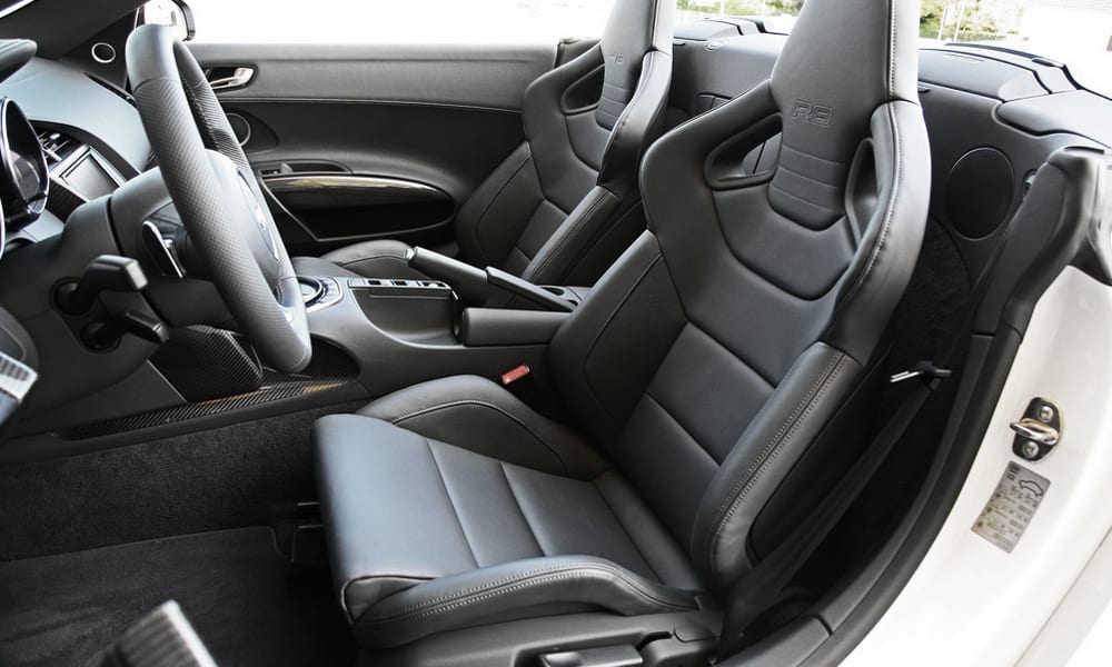 Location Audi R8 V10 Spyder | Deluxe Rental Cars Lausanne