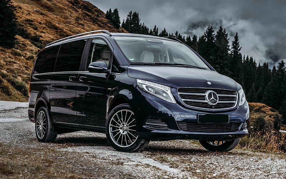 location-mercedes-v-class Mercedes V-Class - Deluxe Rental Cars